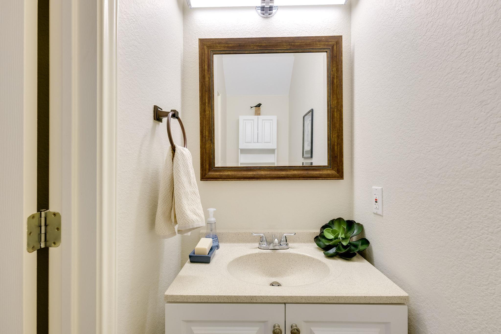 4501 Whispering Valley Dr # 3, Austin, TX 78727