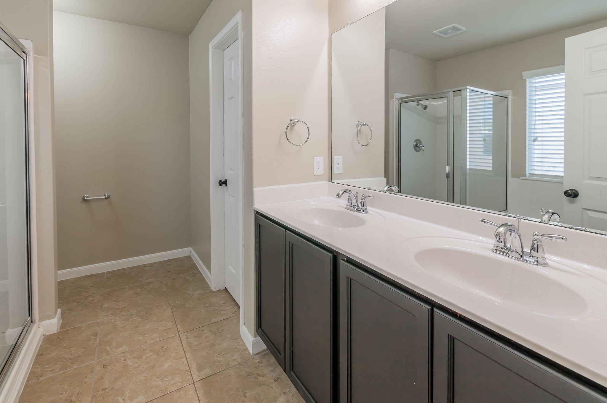 146 Linden Ln, San Marcos, TX 78666