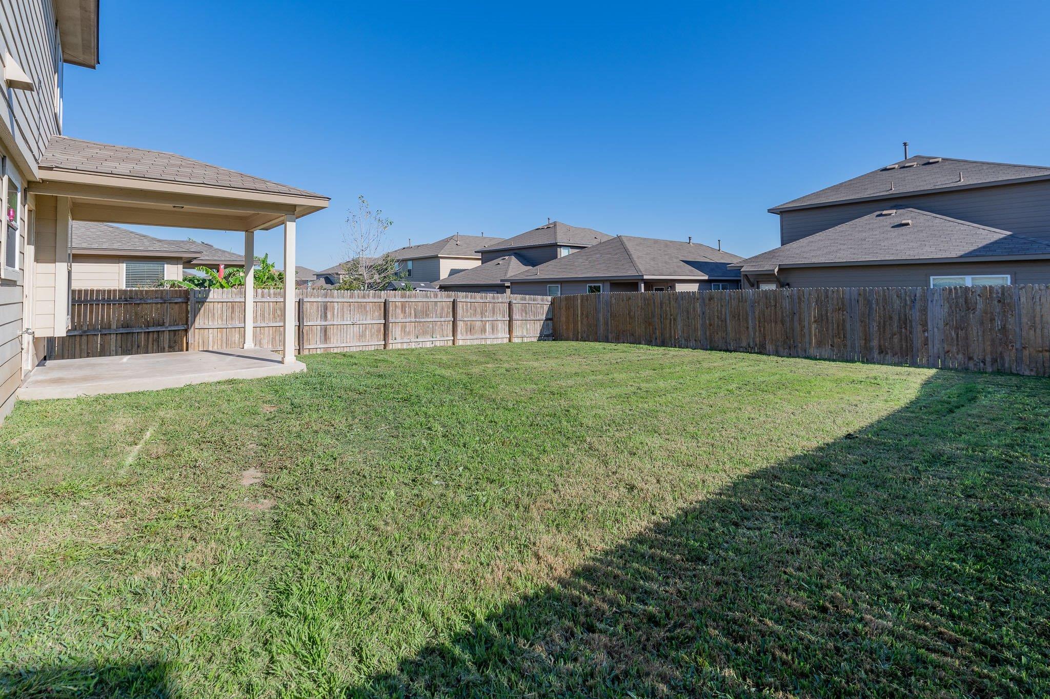 146 Linden Ln, San Marcos, TX 78666