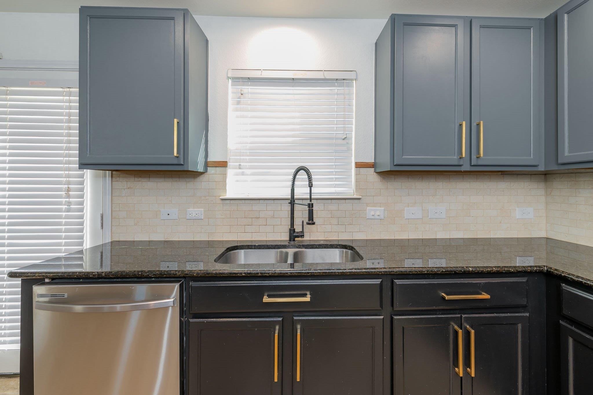 146 Linden Ln, San Marcos, TX 78666