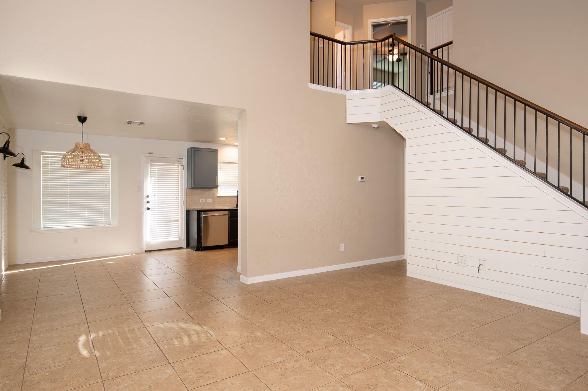 146 Linden Ln, San Marcos, TX 78666