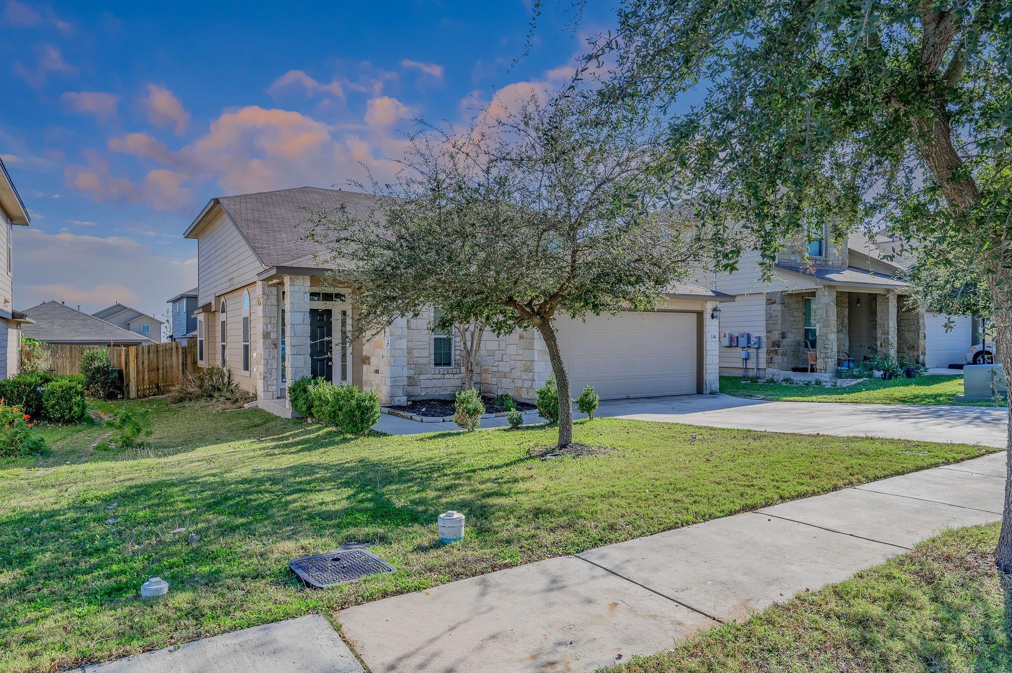 146 Linden Ln, San Marcos, TX 78666