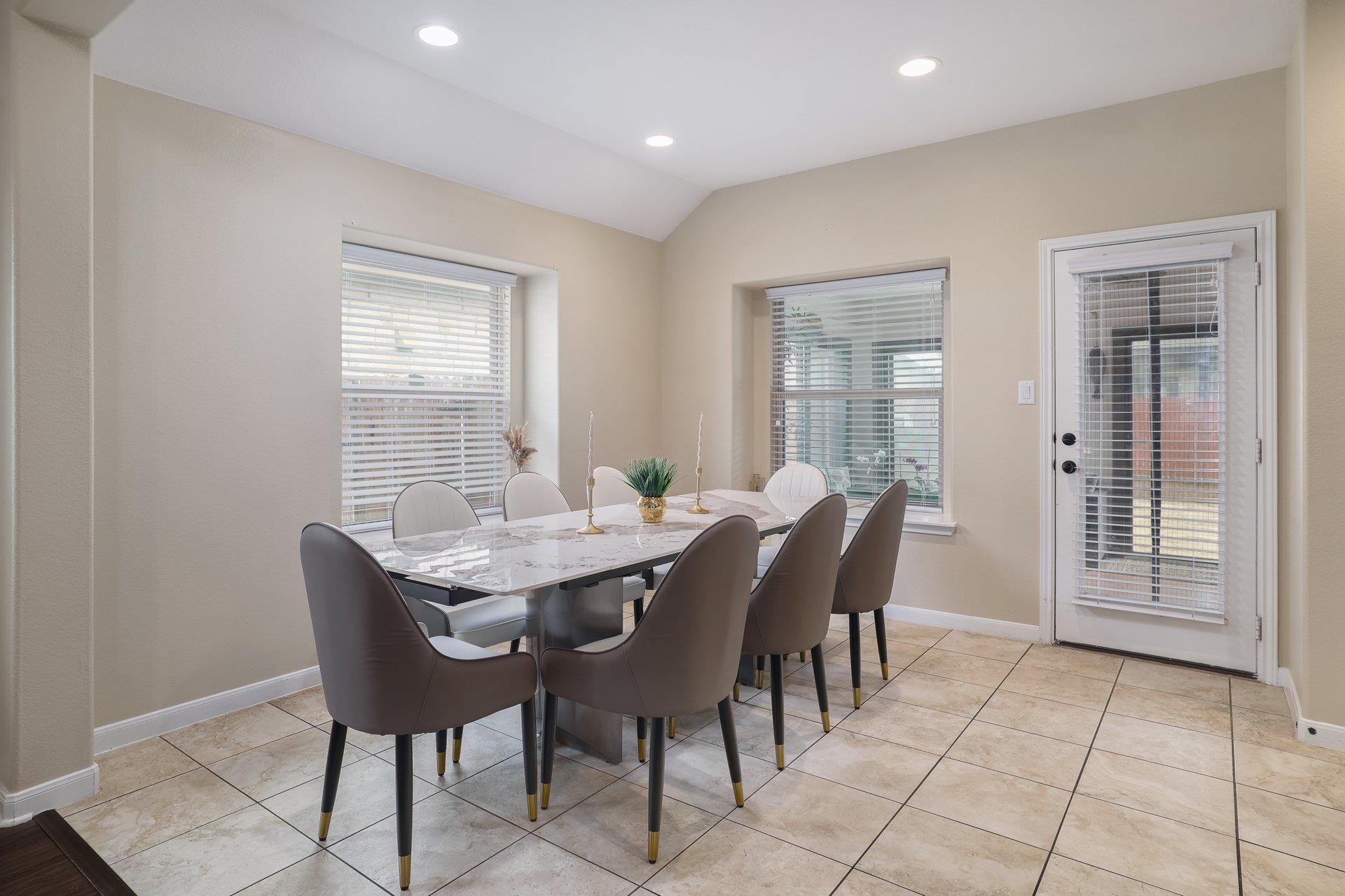 2524 Muzzie Ln, Leander, TX 78641