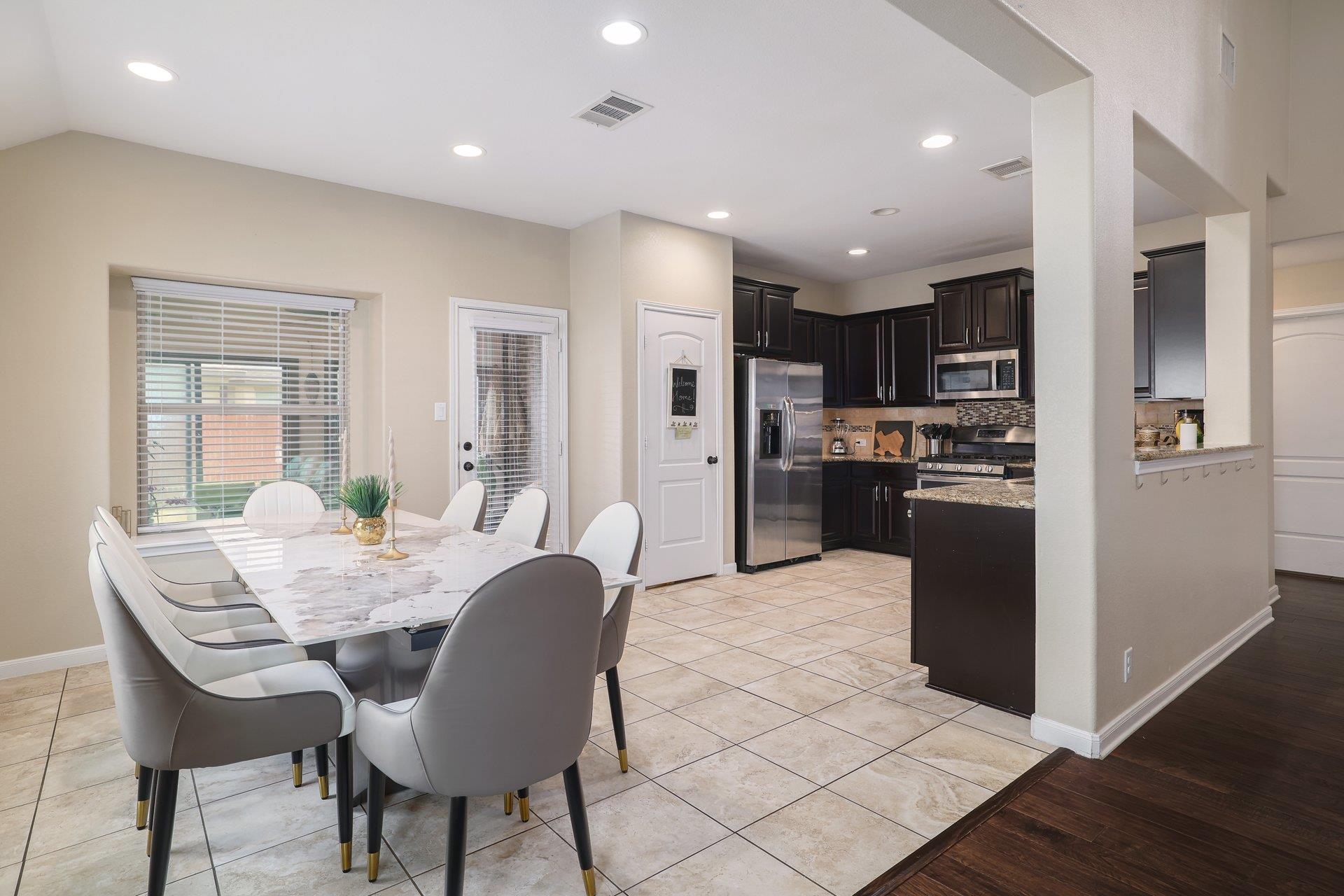 2524 Muzzie Ln, Leander, TX 78641