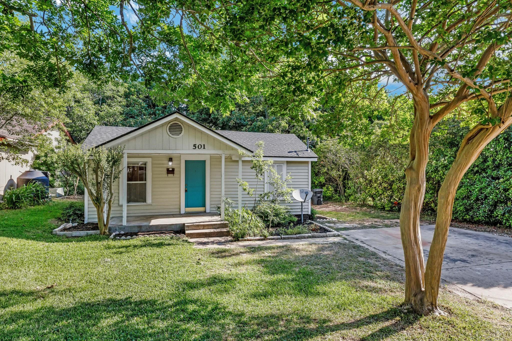 501 E 4th St, Georgetown, TX 78626