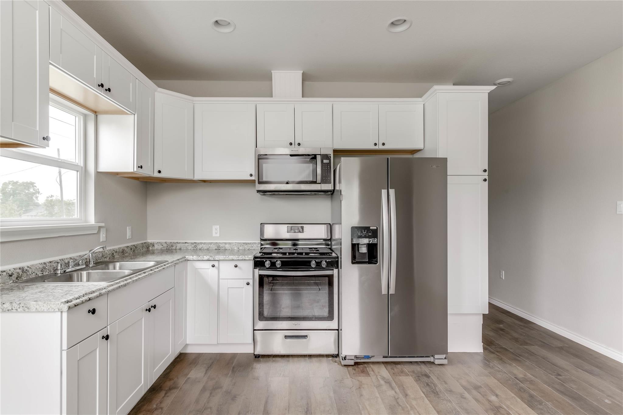 412 Booth St # A, Taylor, TX 76574