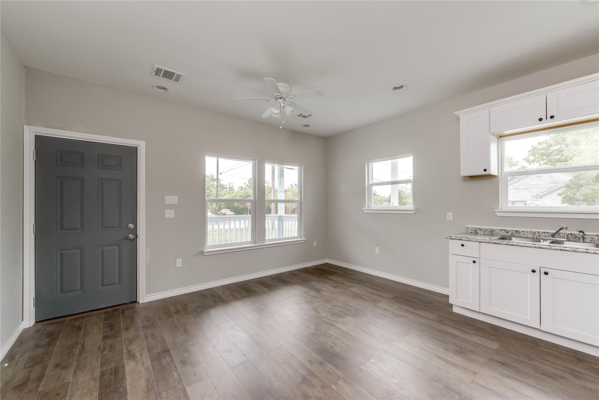 412 Booth St # A, Taylor, TX 76574