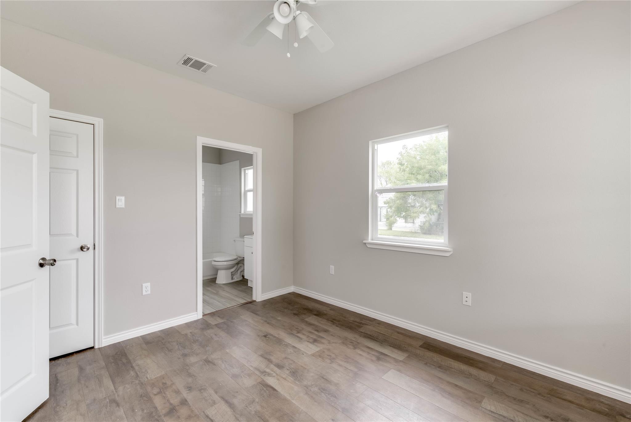 412 Booth St # A, Taylor, TX 76574