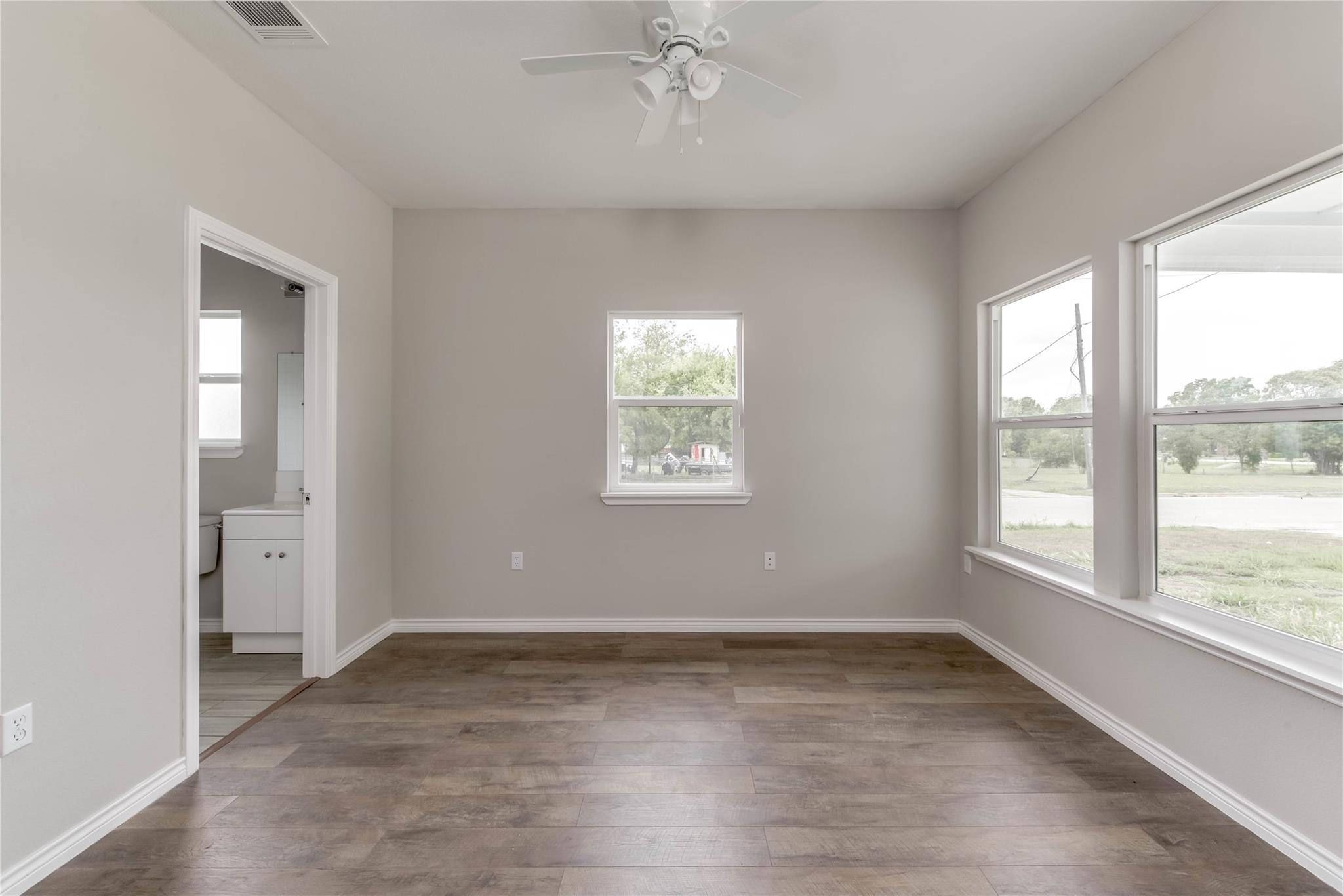 412 Booth St # A, Taylor, TX 76574