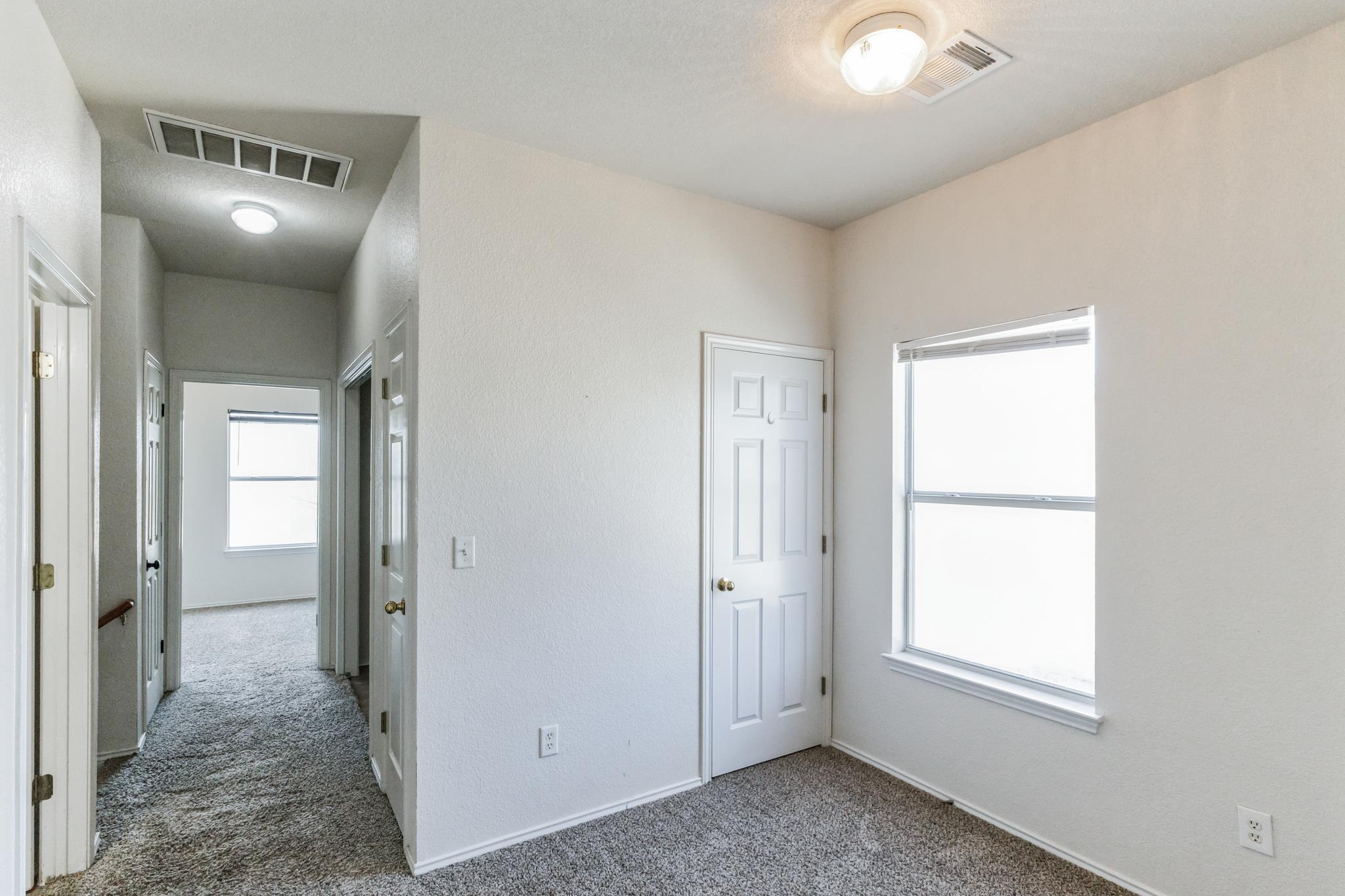 1107 E 3rd St, Georgetown, TX 78626