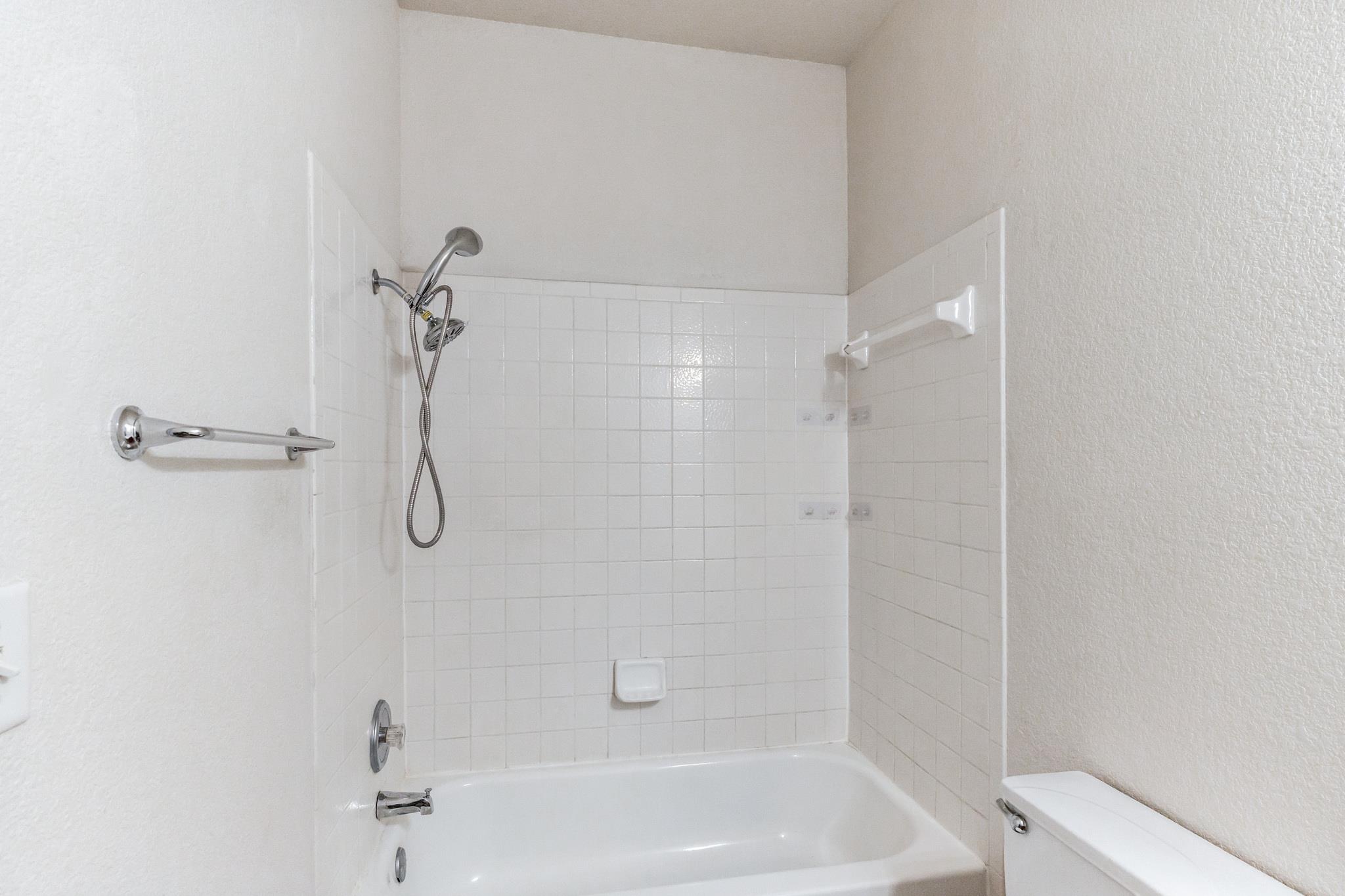 1107 E 3rd St, Georgetown, TX 78626