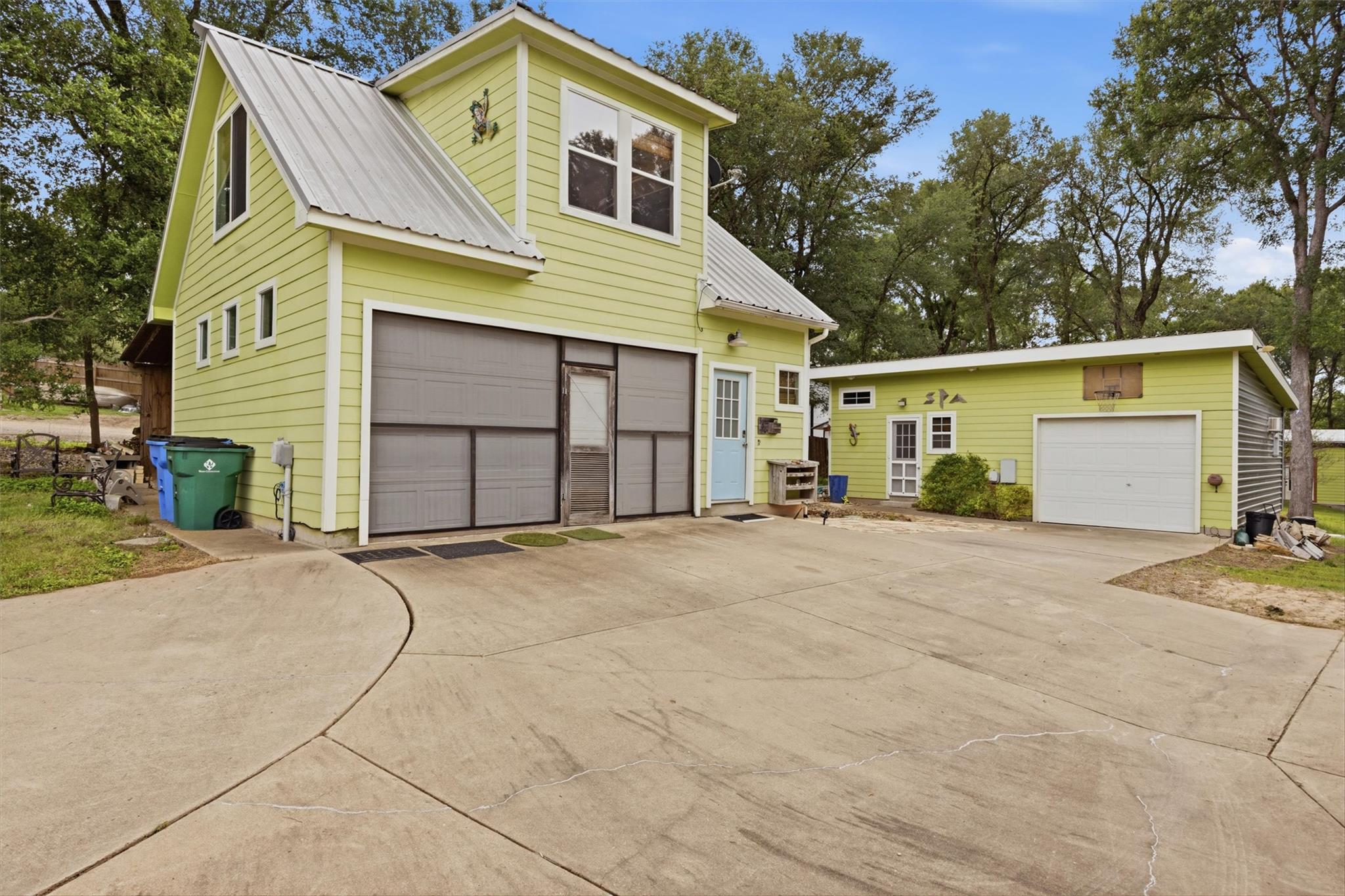 364 Old 71, Cedar Creek, TX 78612