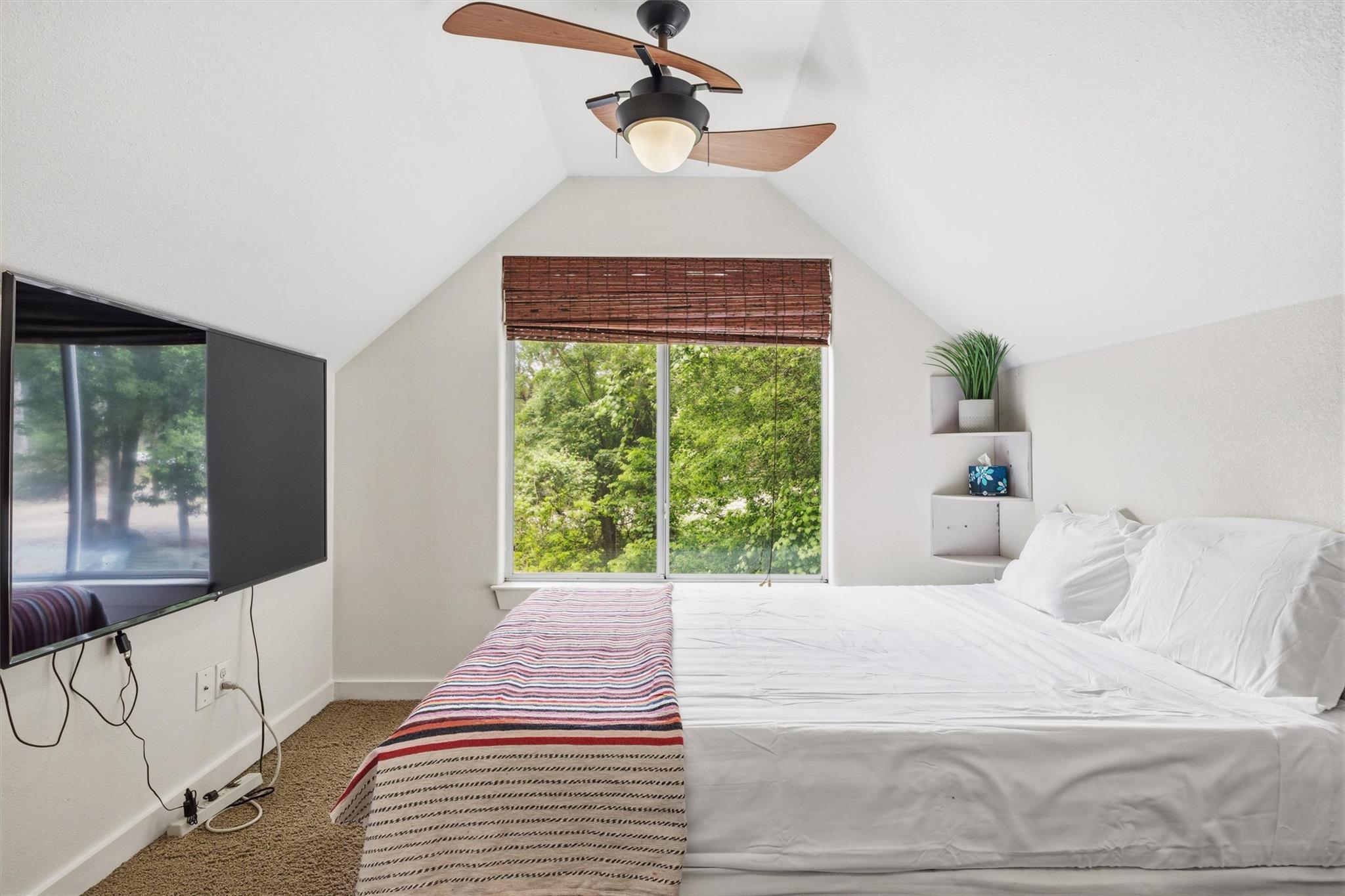 364 Old 71, Cedar Creek, TX 78612