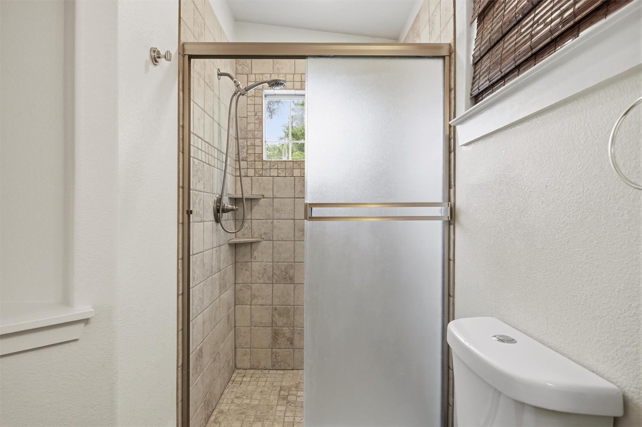 364 Old 71, Cedar Creek, TX 78612