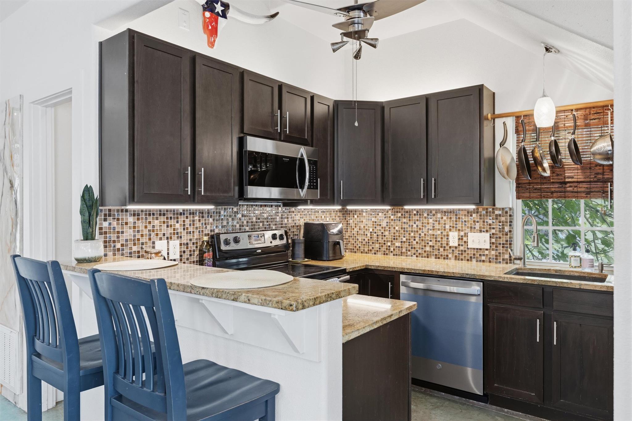 364 Old 71, Cedar Creek, TX 78612