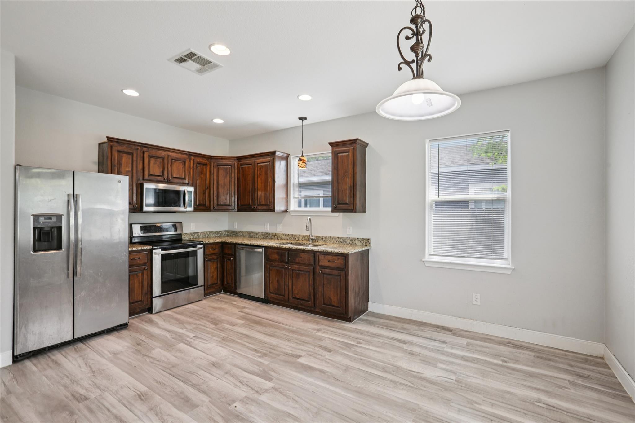 156 Fm 2571, Smithville, TX 78957