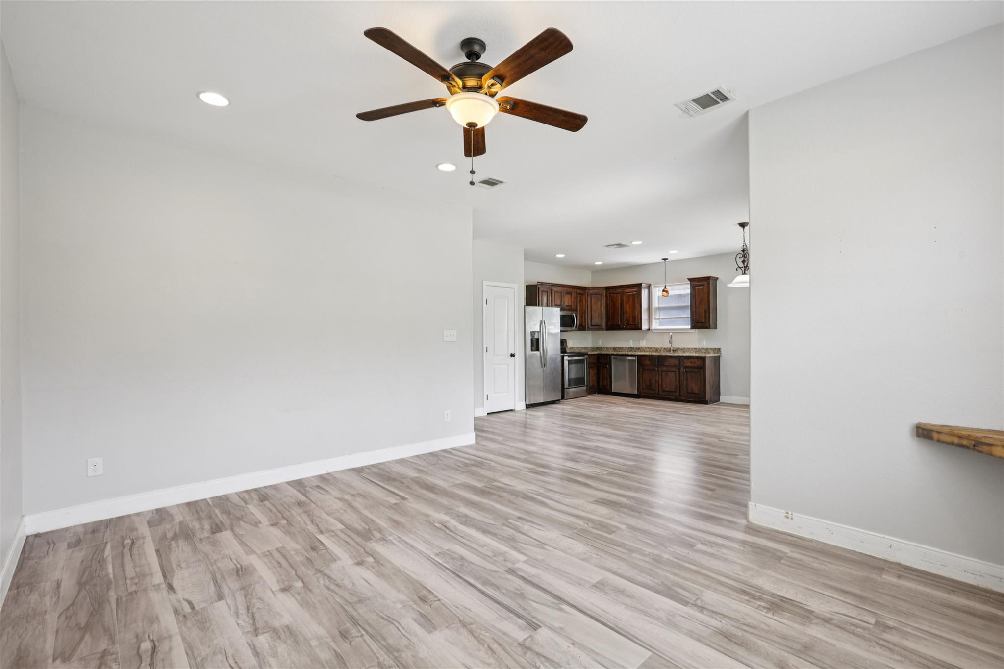 156 Fm 2571, Smithville, TX 78957