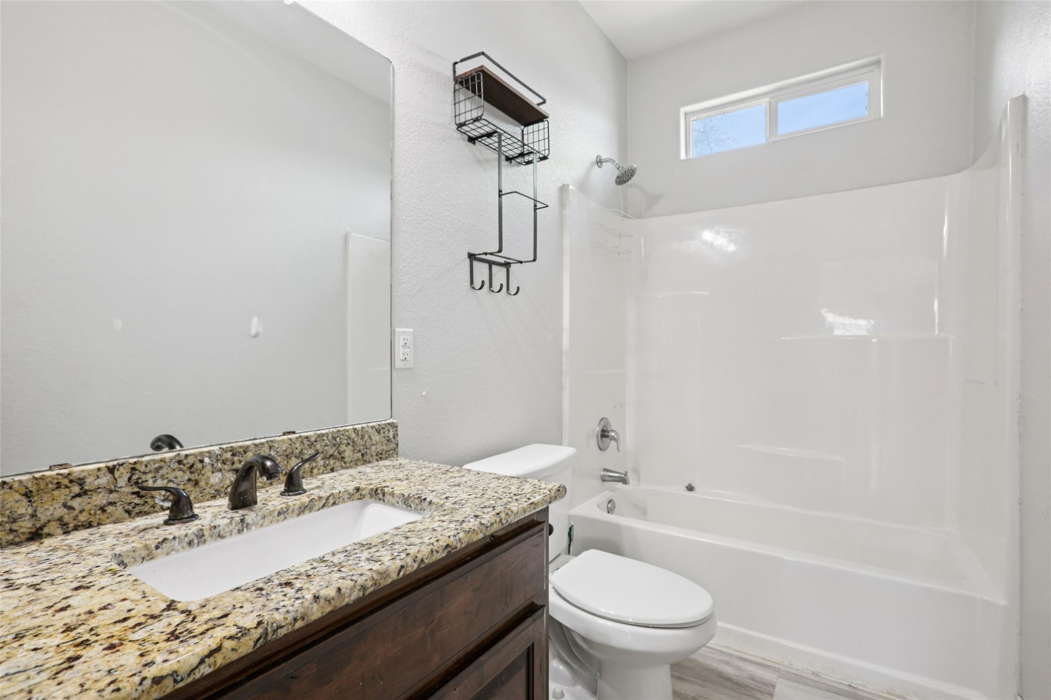 156 Fm 2571, Smithville, TX 78957