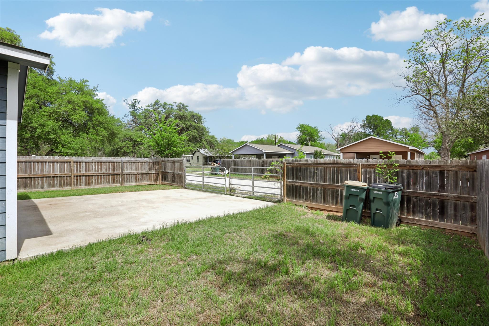 156 Fm 2571, Smithville, TX 78957