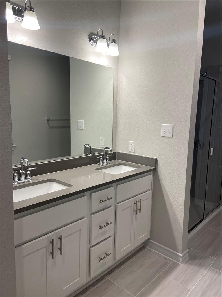 790 Eves Necklace Dr, Buda, TX 78610