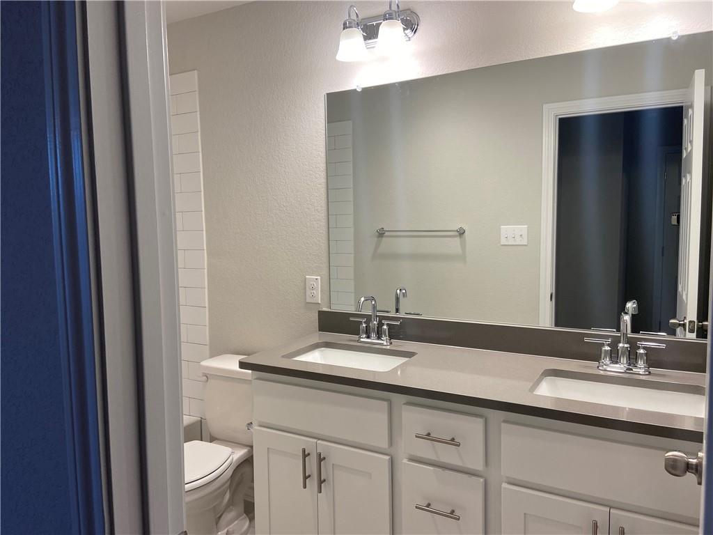 790 Eves Necklace Dr, Buda, TX 78610