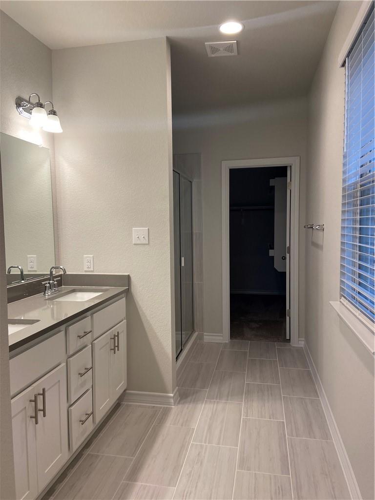 790 Eves Necklace Dr, Buda, TX 78610