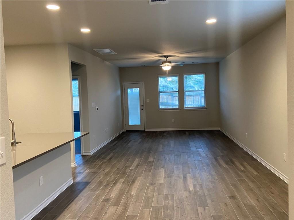 790 Eves Necklace Dr, Buda, TX 78610