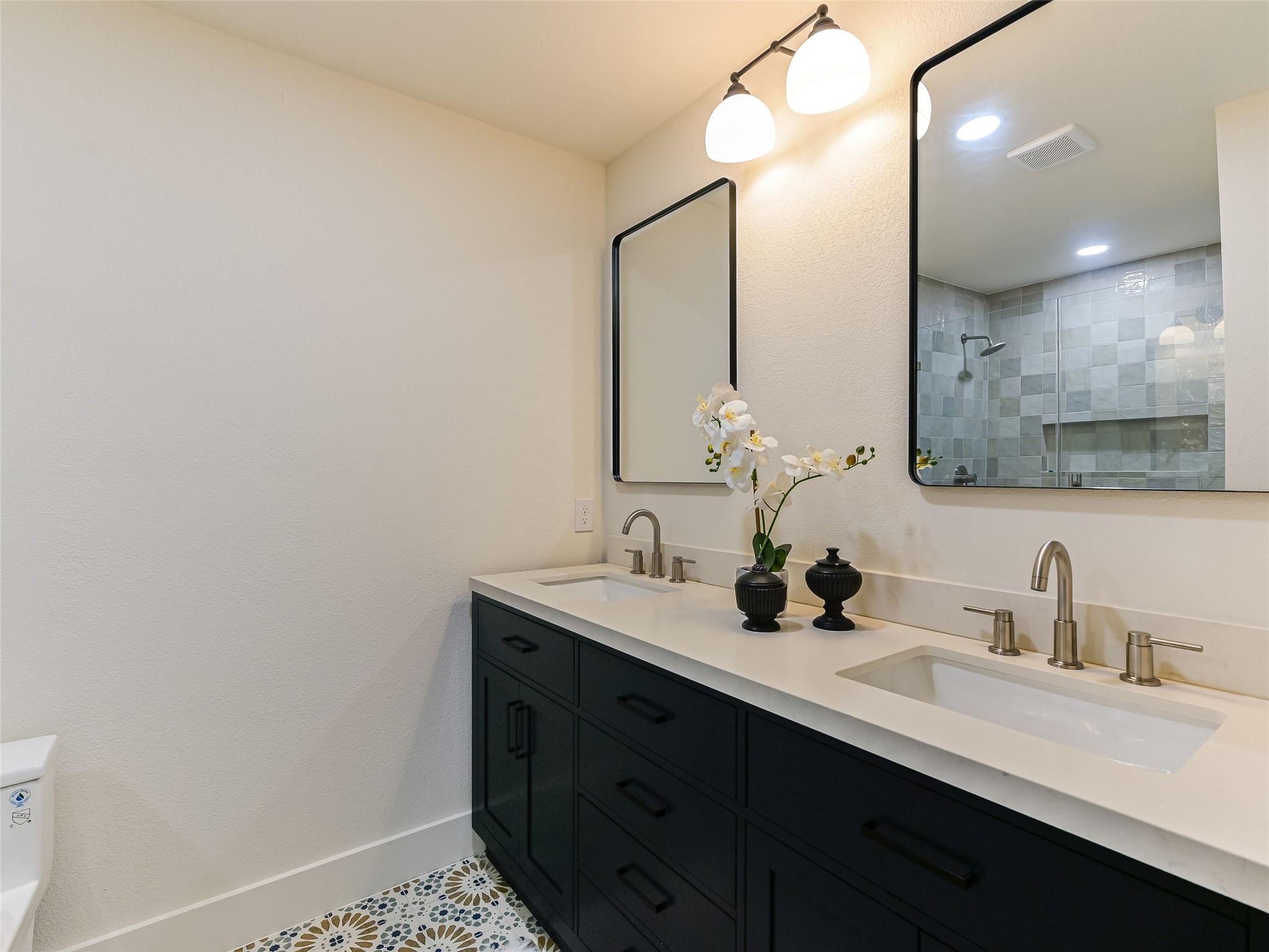 5608 Northdale Dr, Austin, TX 78723