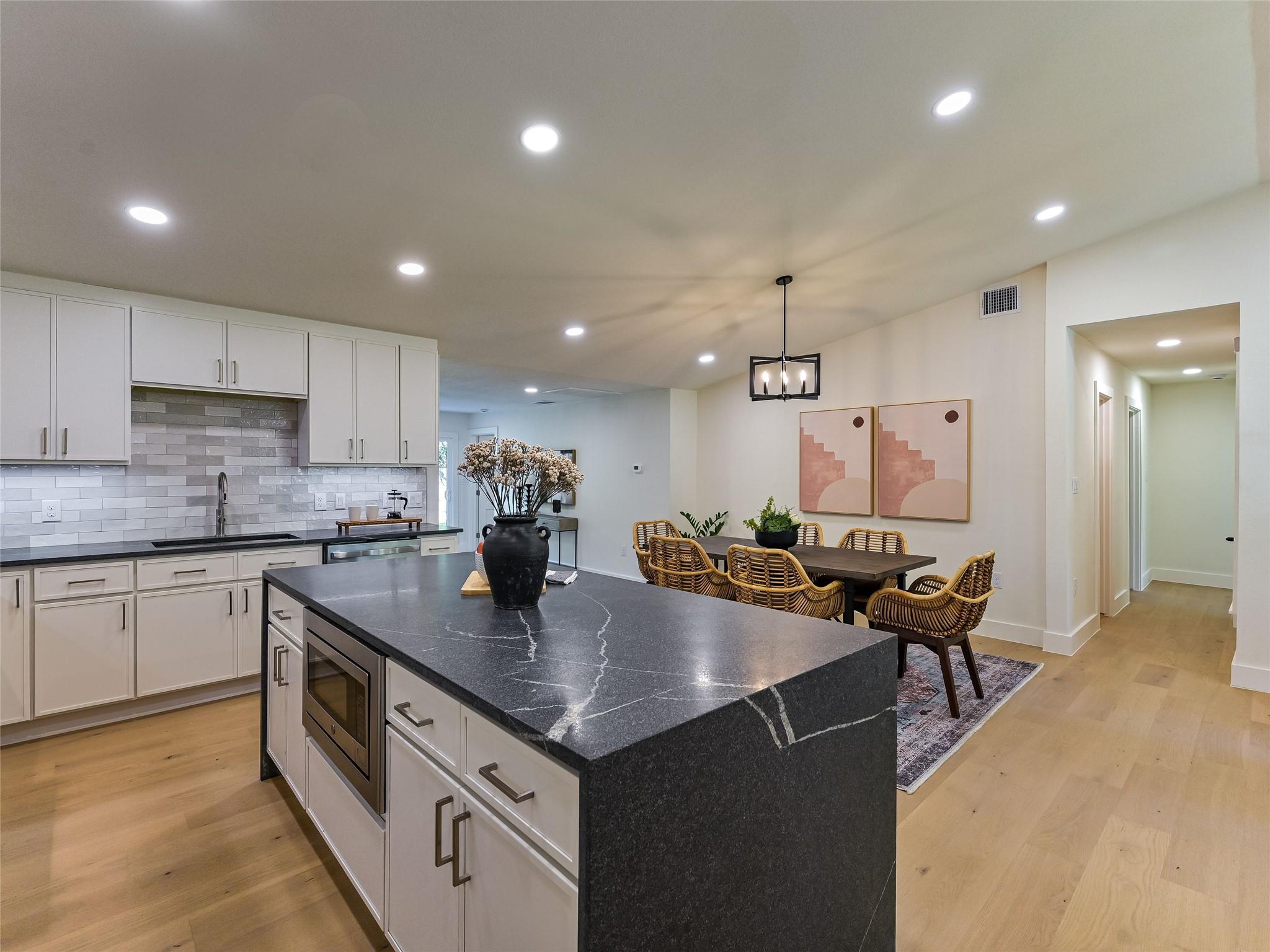 5608 Northdale Dr, Austin, TX 78723