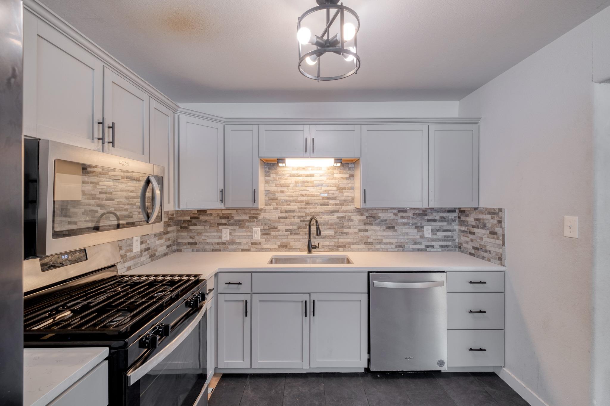 1719 ADINA St, Austin, TX 78721