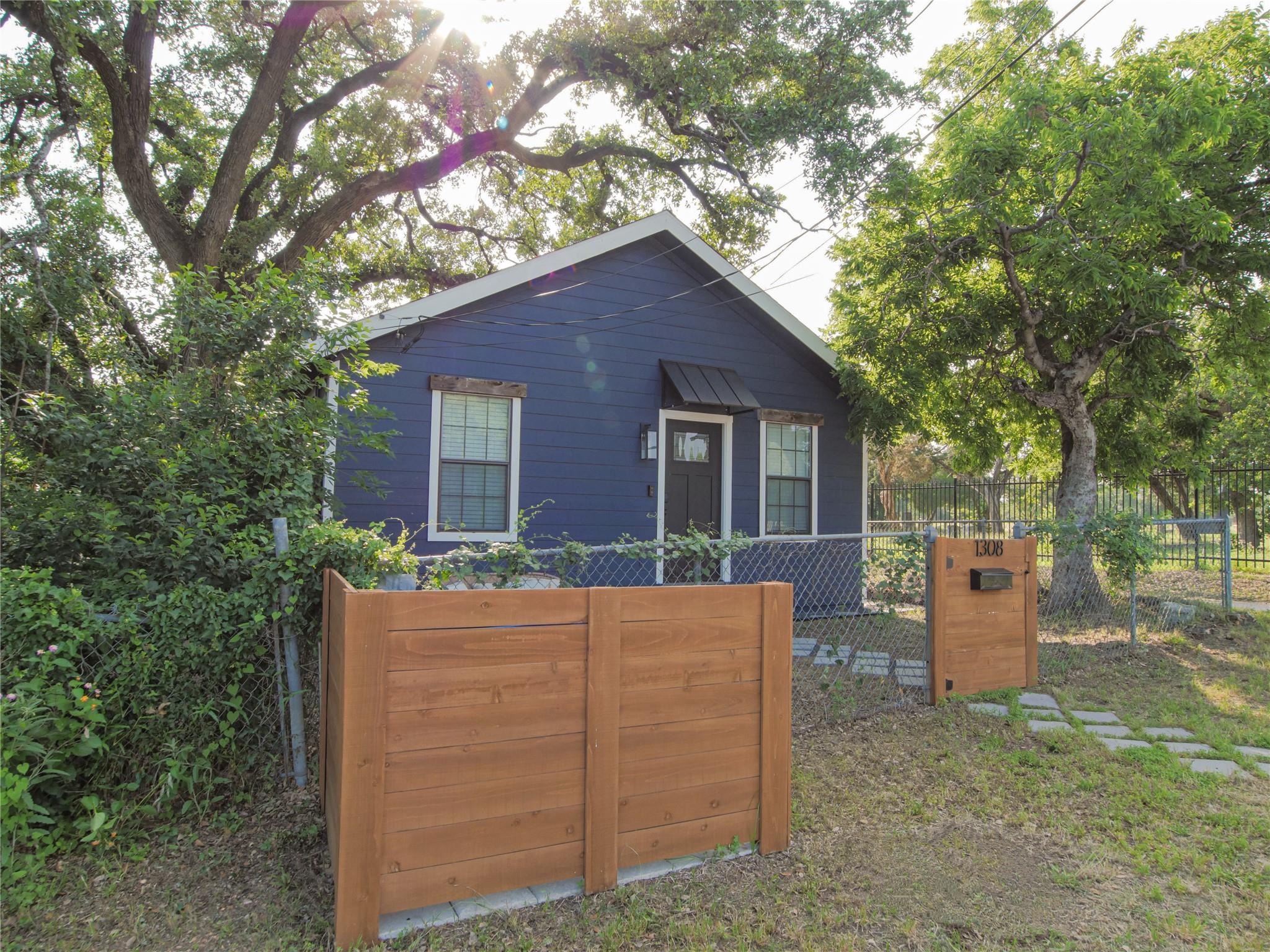 1308 San Bernard St, Austin, TX 78702