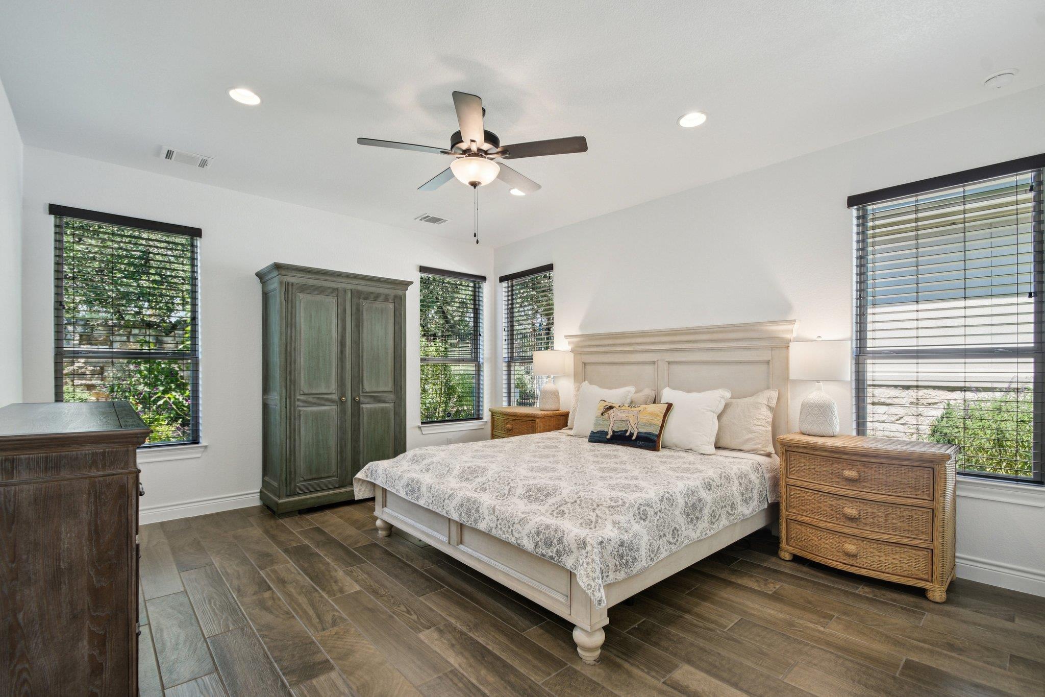 804 Indian Hawthorne Dr, Georgetown, TX 78628