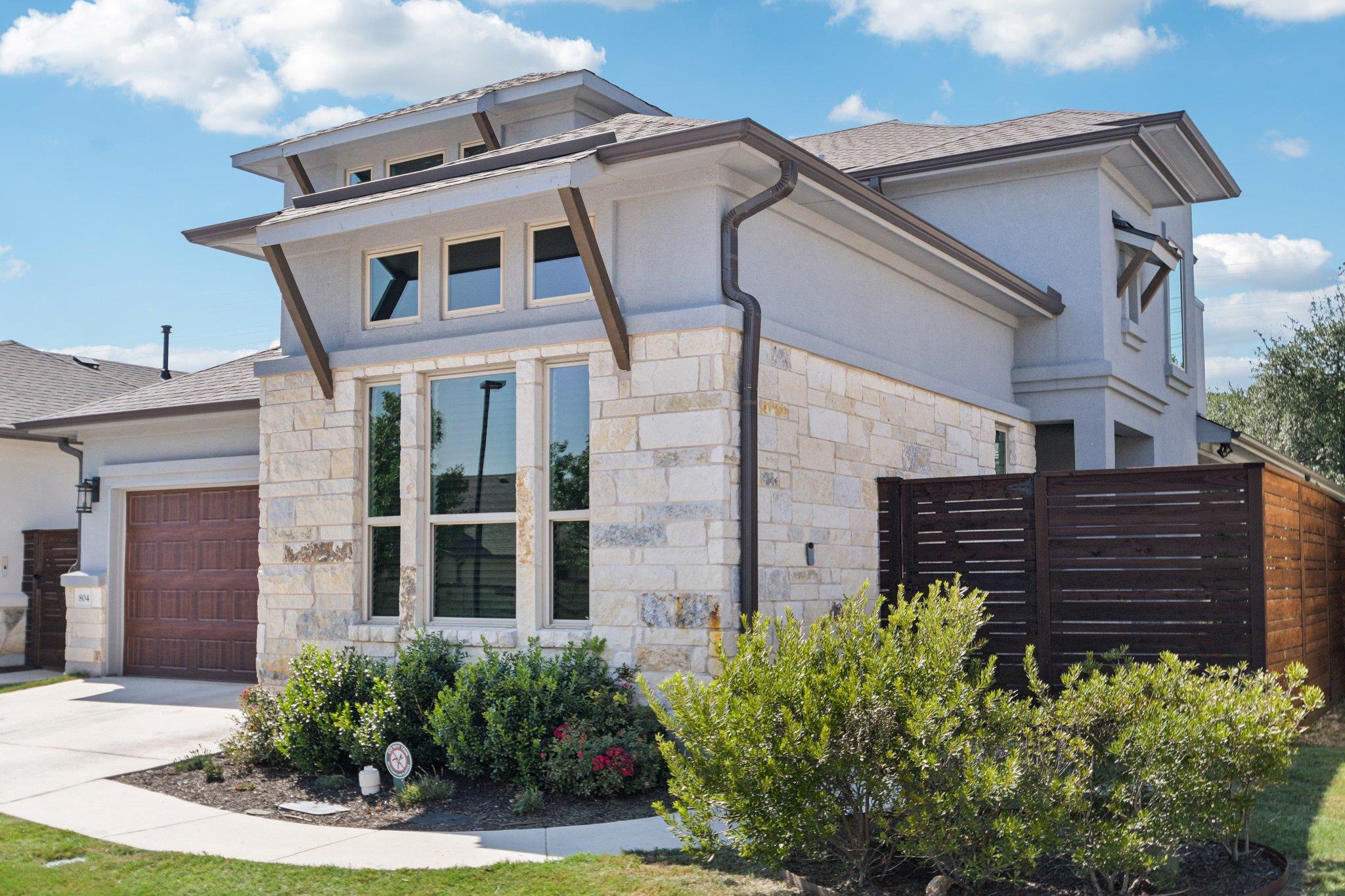 804 Indian Hawthorne Dr, Georgetown, TX 78628