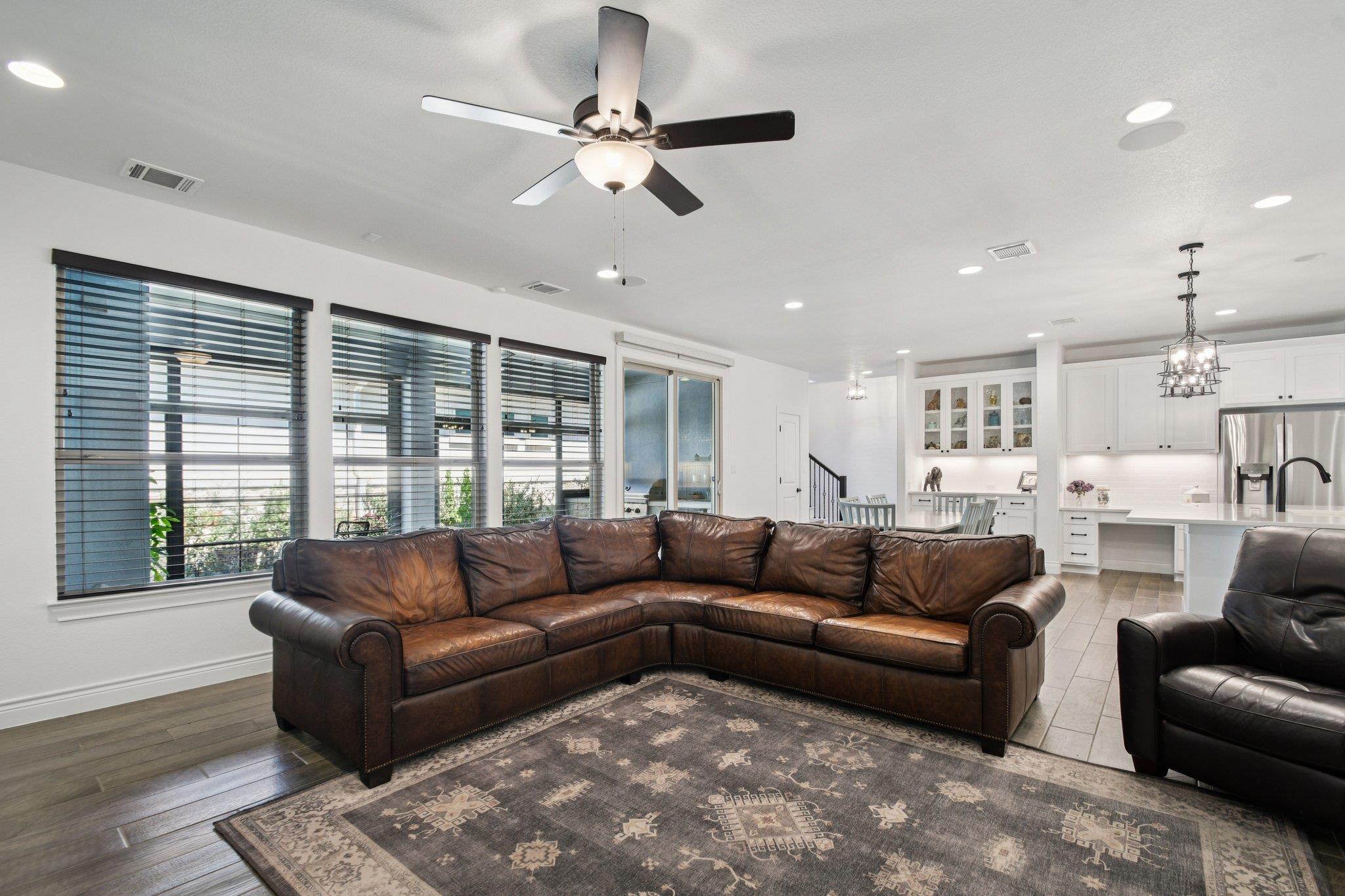 804 Indian Hawthorne Dr, Georgetown, TX 78628