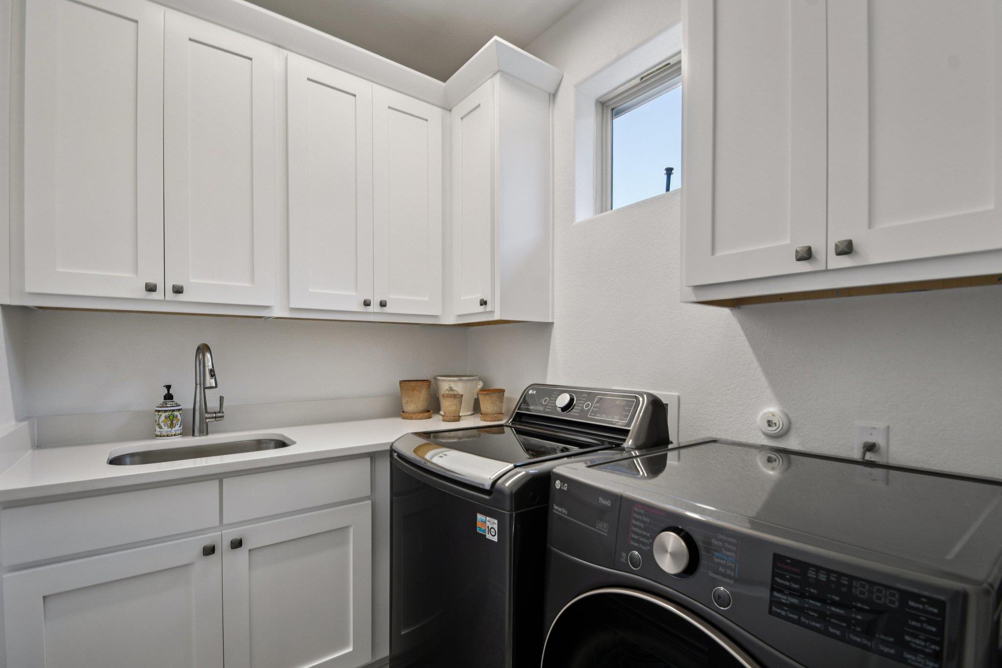 804 Indian Hawthorne Dr, Georgetown, TX 78628