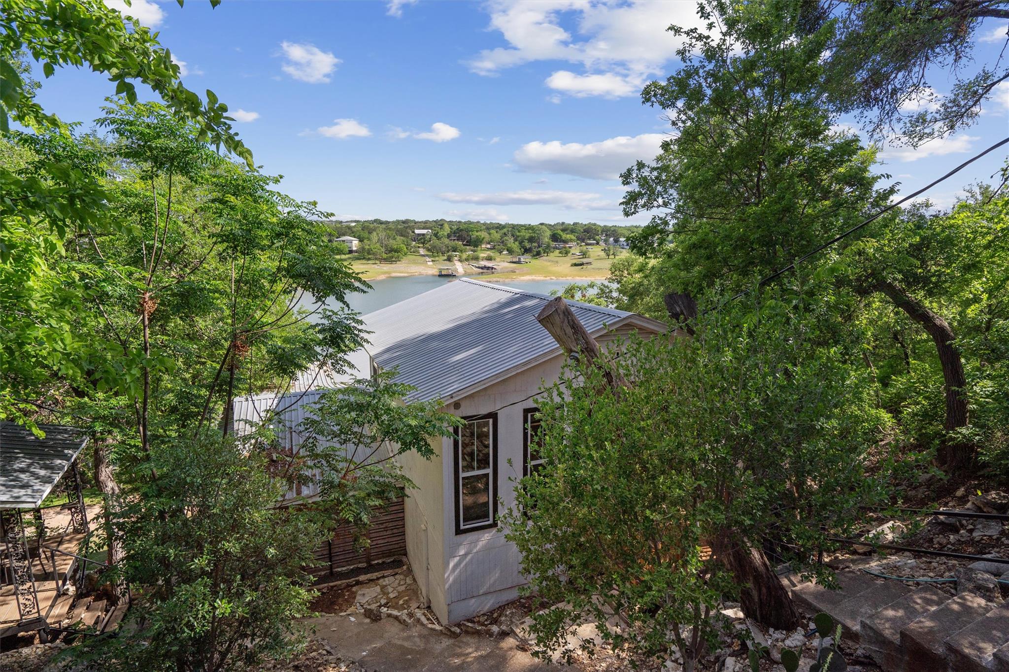 25413 Pedernales Point Dr, Spicewood, TX 78669