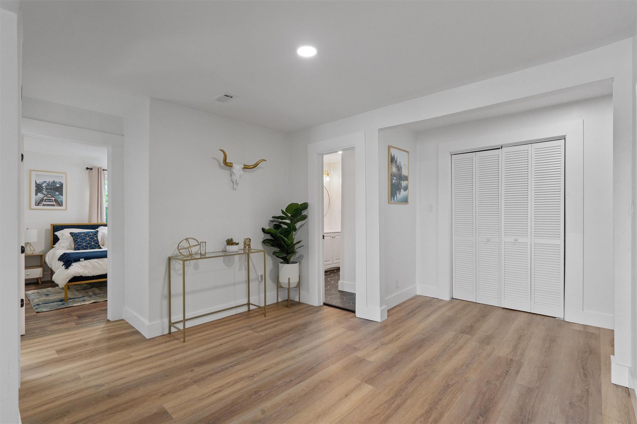 25413 Pedernales Point Dr, Spicewood, TX 78669