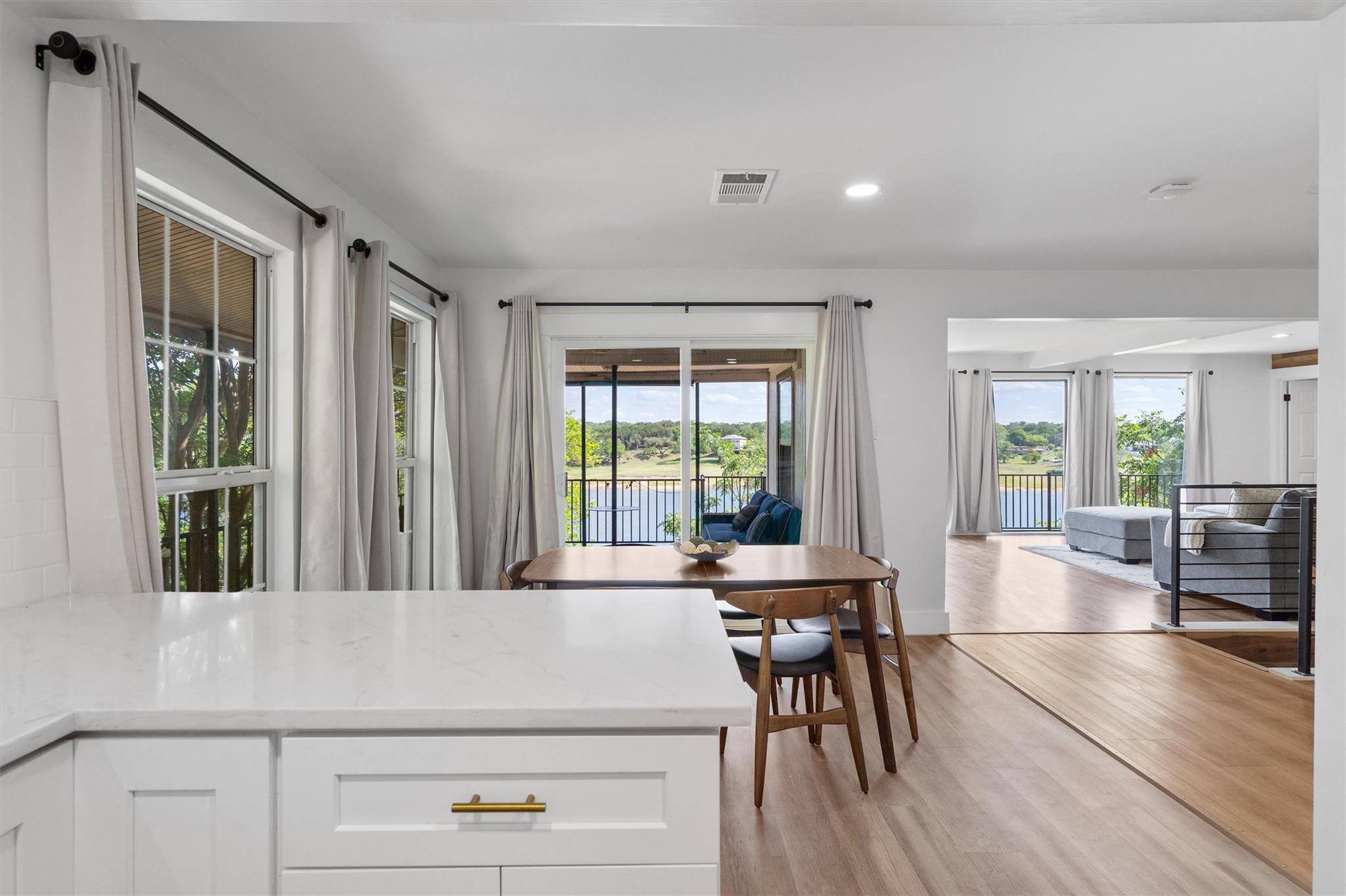 25413 Pedernales Point Dr, Spicewood, TX 78669