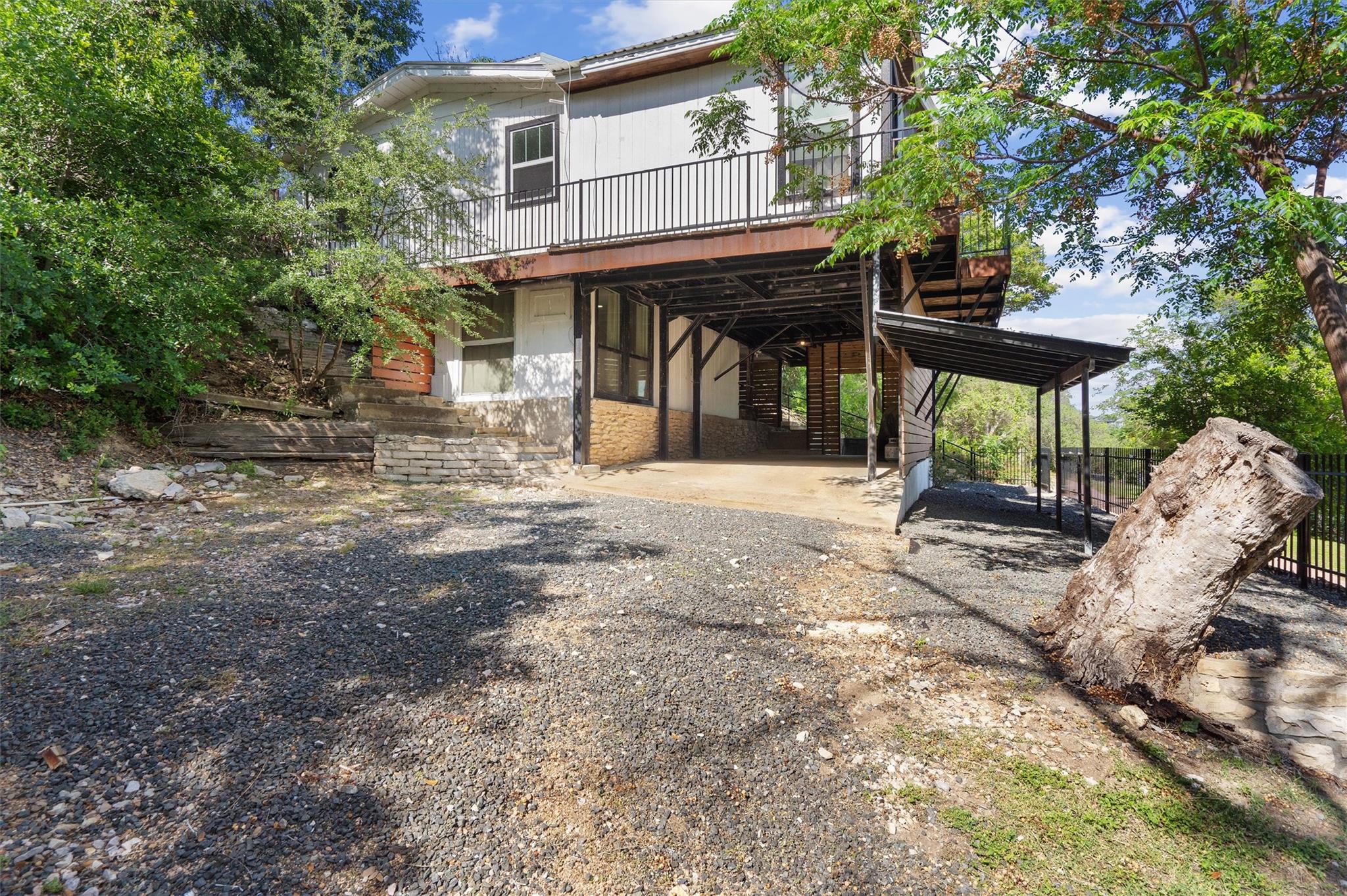 25413 Pedernales Point Dr, Spicewood, TX 78669