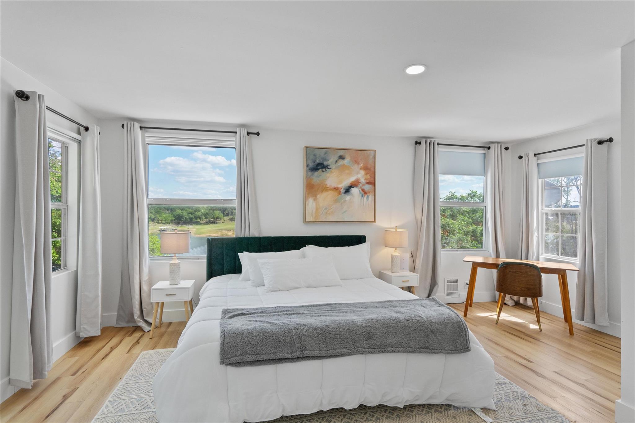 25413 Pedernales Point Dr, Spicewood, TX 78669