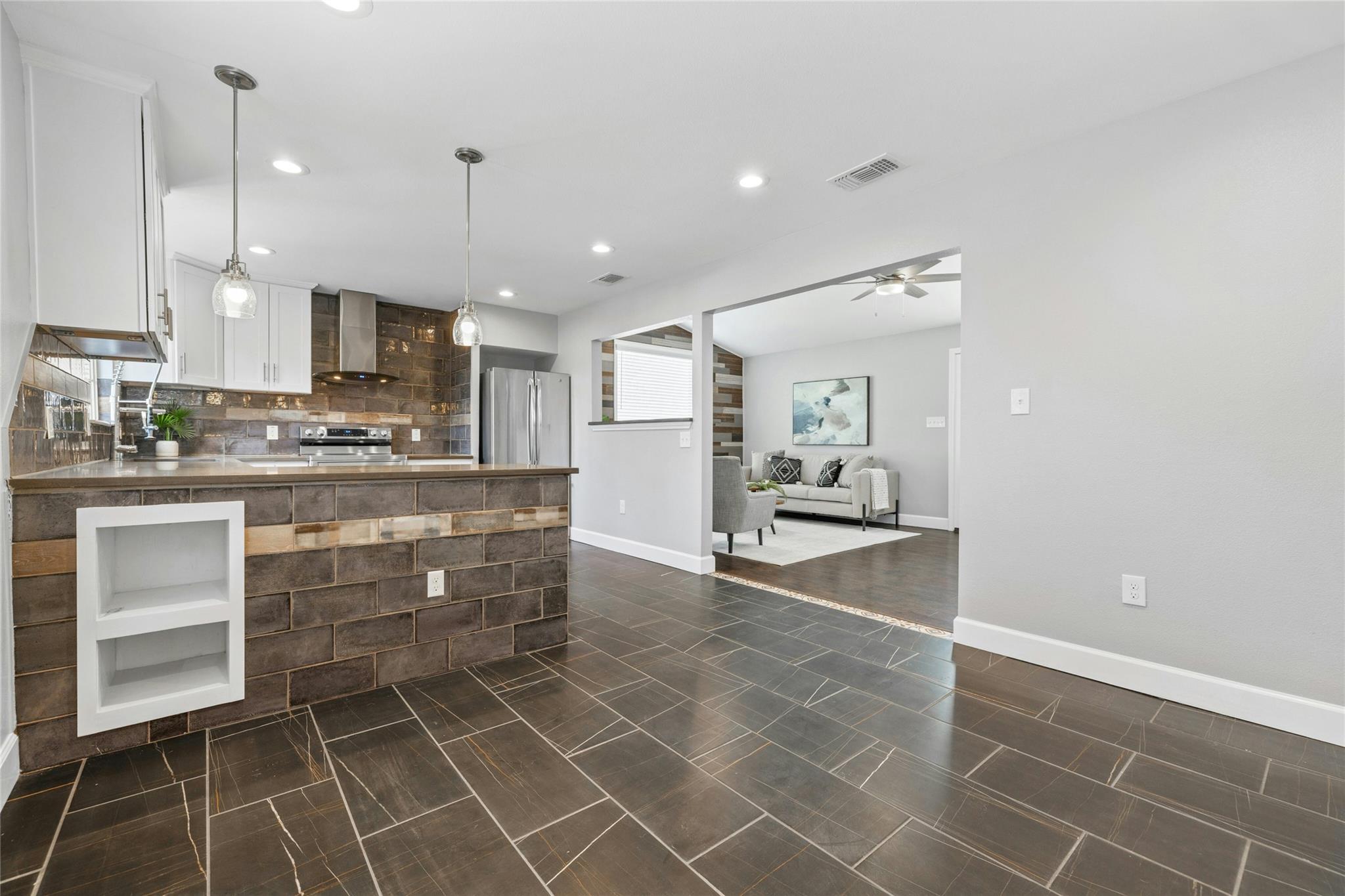 5503 Manor Rd, Austin, TX 78723