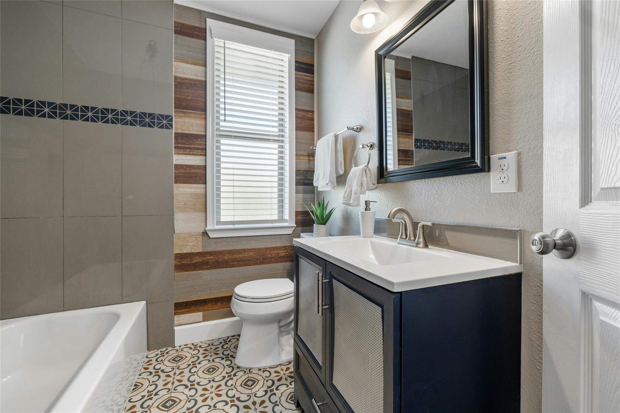 5503 Manor Rd, Austin, TX 78723