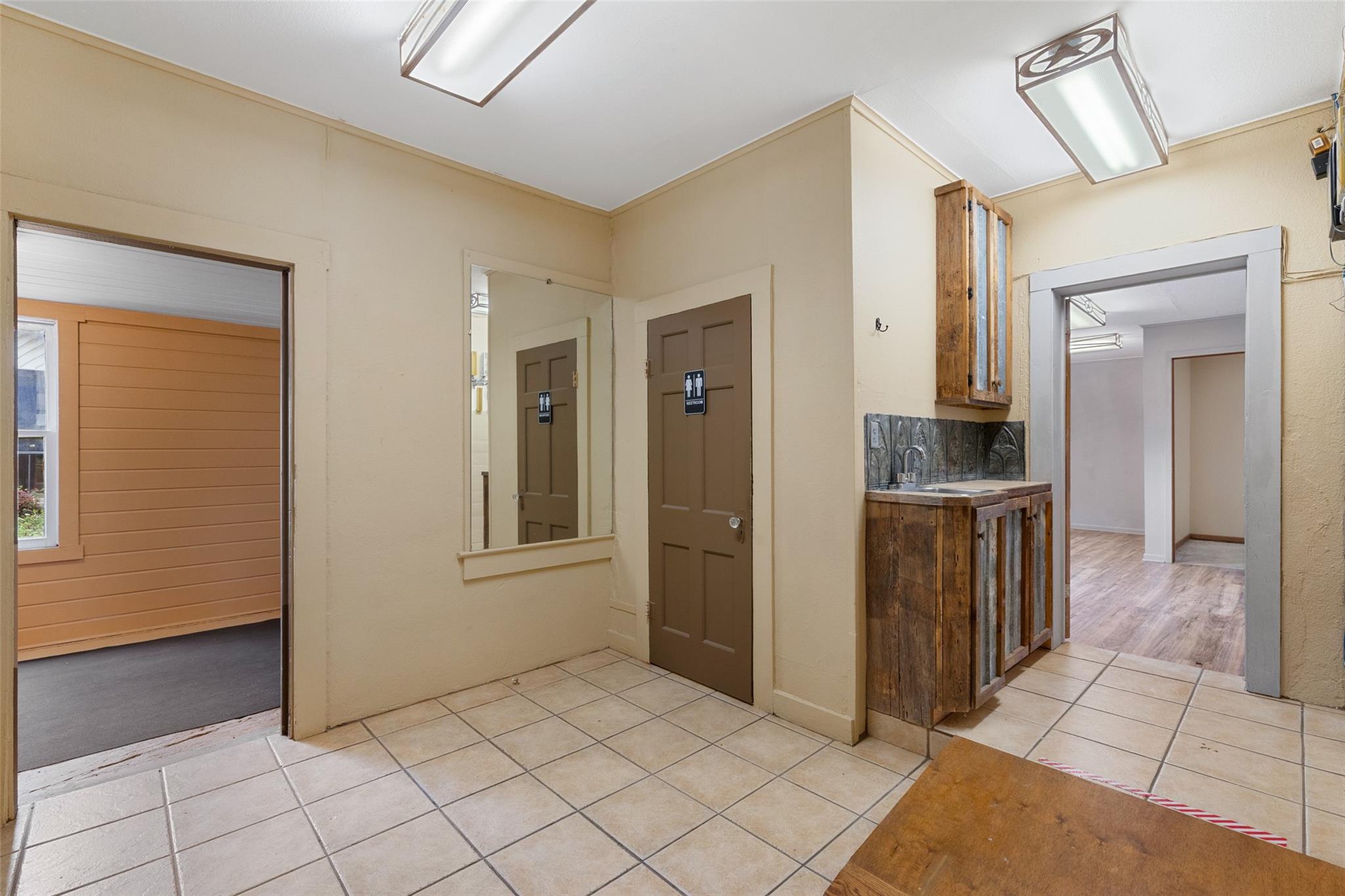 807 Main St, Blanco, TX 78606