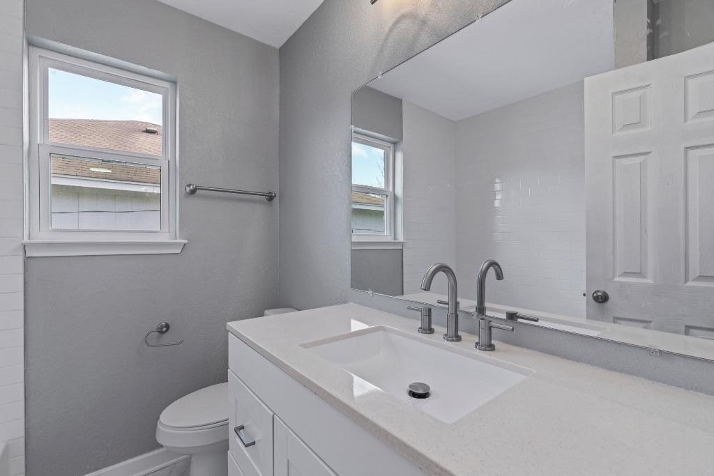 700 Creekmont Dr, Round Rock, TX 78681