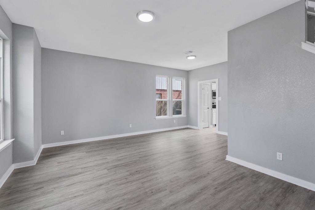 700 Creekmont Dr, Round Rock, TX 78681