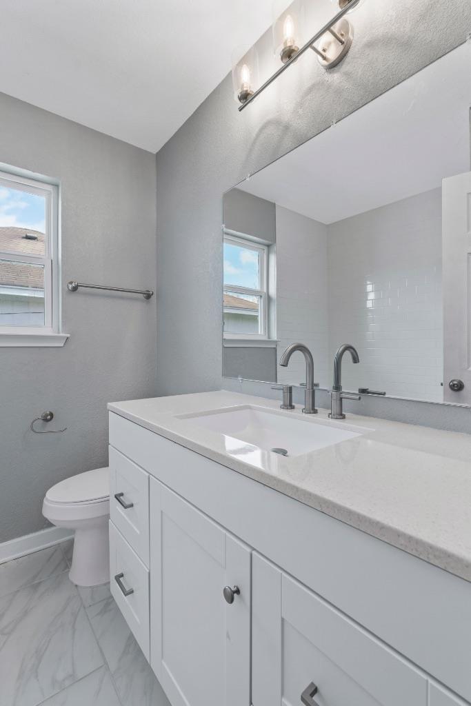 700 Creekmont Dr, Round Rock, TX 78681