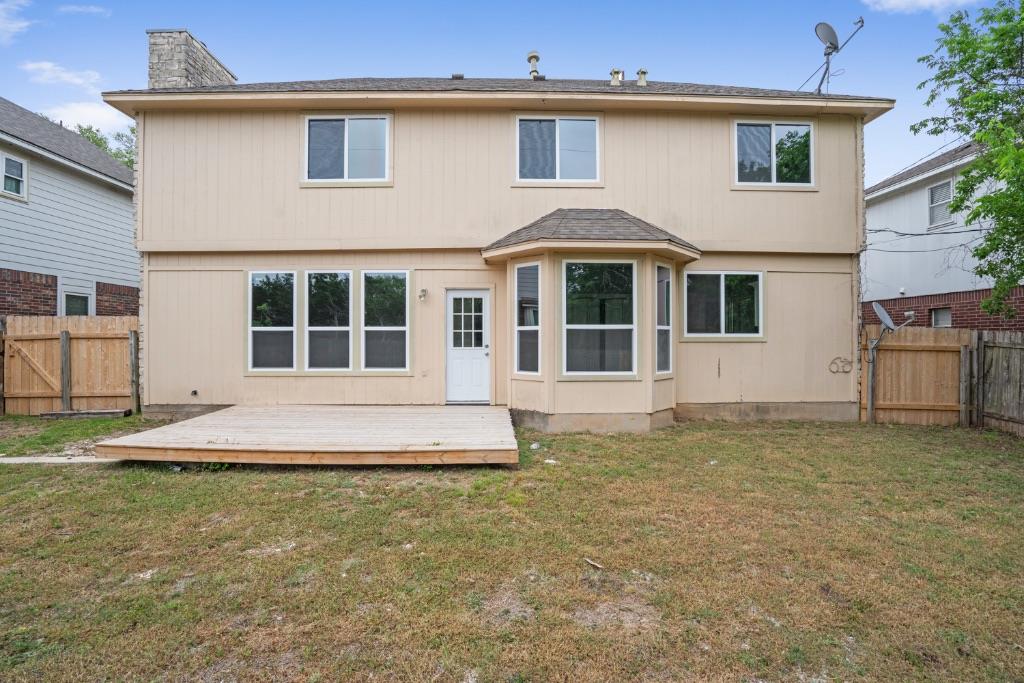 700 Creekmont Dr, Round Rock, TX 78681