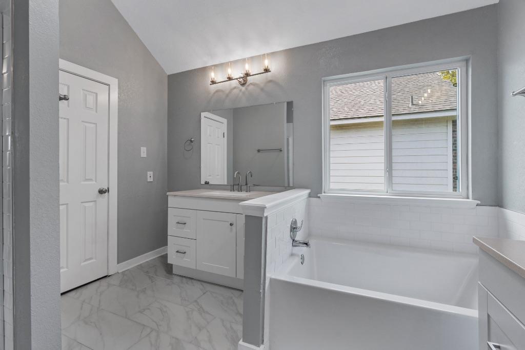 700 Creekmont Dr, Round Rock, TX 78681