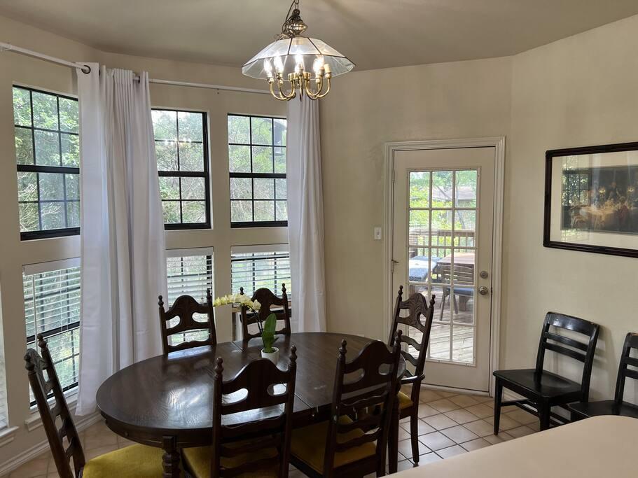 501 Westbrook Dr, Austin, TX 78746