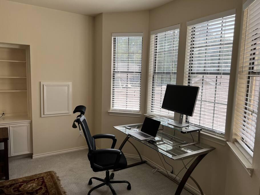 501 Westbrook Dr, Austin, TX 78746